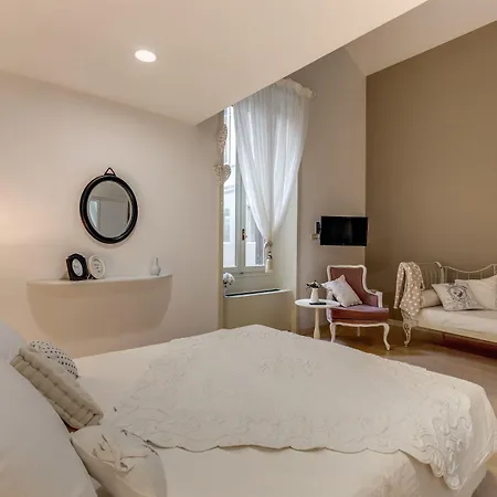 Trevi Miracle Apartment *