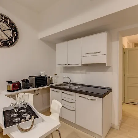 Apartment Trevi Miracle Rome