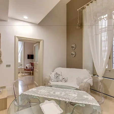 Apartment Trevi Miracle Rome
