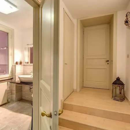 Trevi Miracle Apartment Rome