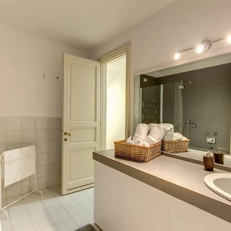 Trevi Miracle Apartment *