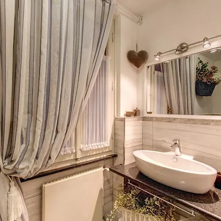 Trevi Miracle Apartment