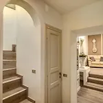 Trevi Miracle Apartment *